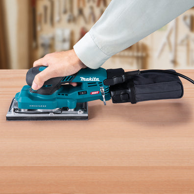 Makita BO007CGZ Cordless Random Orbit Sander with Variable Speed, Dust-Extraction System 40V max XGT 1/3 Sheet Li-Ion (Bare Tool Only)