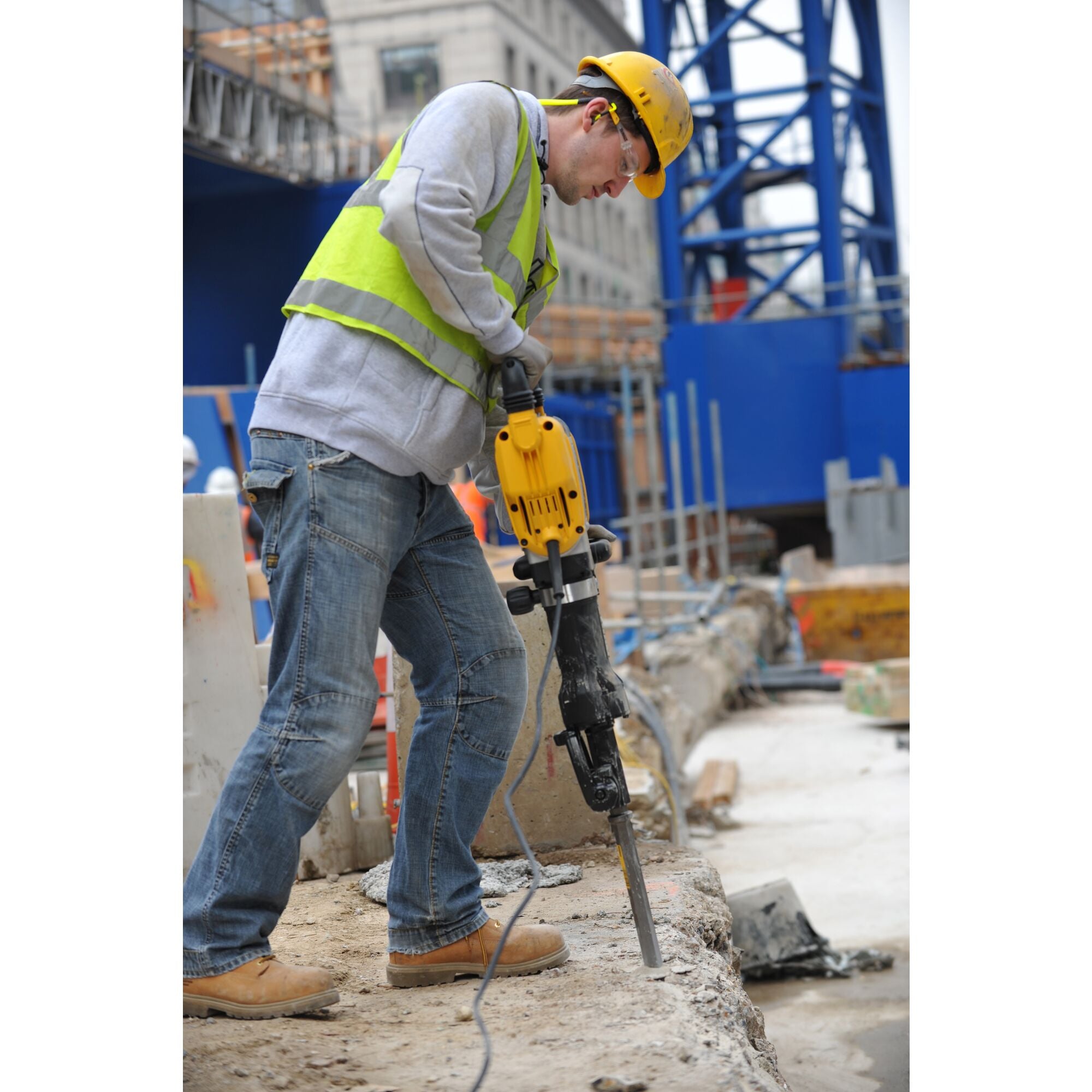 Dewalt DT6927-QZ 400mm Pointed Chisel 28mm HEX Shank