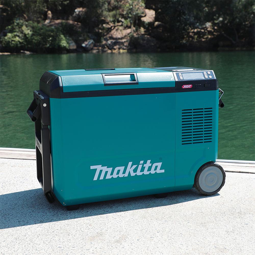 Makita CW004GZ Cordless Cooler & Warmer 29L 40Vmax XGT™ / 18V LXT® / 12V & 24V Cigarette Socket (Bare Tool Only)
