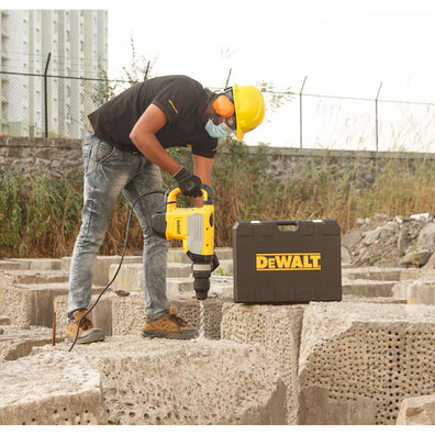 DeWalt D25733K Combination/Demolition Hammer 8kg 48mm SDS MAX (1,600W)