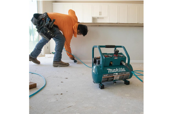 Makita AC001GZ Cordless Brushless 2-Gallon Quiet Series Compressor 40V max XGT Li-Ion (Bare Tool Only)