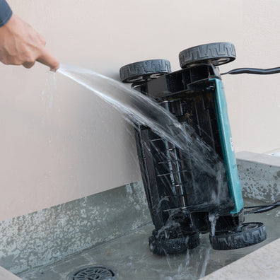 Makita DUV320Z Cordless Brushless Scarifier 320mm (12-5/8