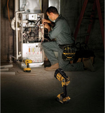 DeWalt DCL043 Cordless Jobsite LED Spotlight / Work Light, Pivoting Head, 1500 Lumens 18V/20V (Bare Tool Only)