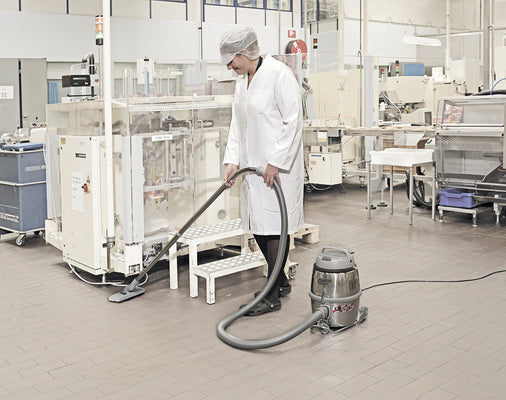 Nilfisk GM 80P Industrial Vacuum Cleaner, 12.25L (Grey, Single-Phase Wet & Dry, 60Hz)
