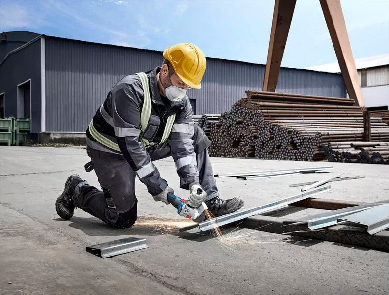 Bosch GWS 18V-8 Brushless Cordless Angle Grinder, up to 800W power (Bare Tool only)