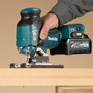 Makita JV001GZ Cordless Brushless 135mm (5-5/16″) Jig Saw 40Vmax XGT® Li-Ion (Bare Tool Only)