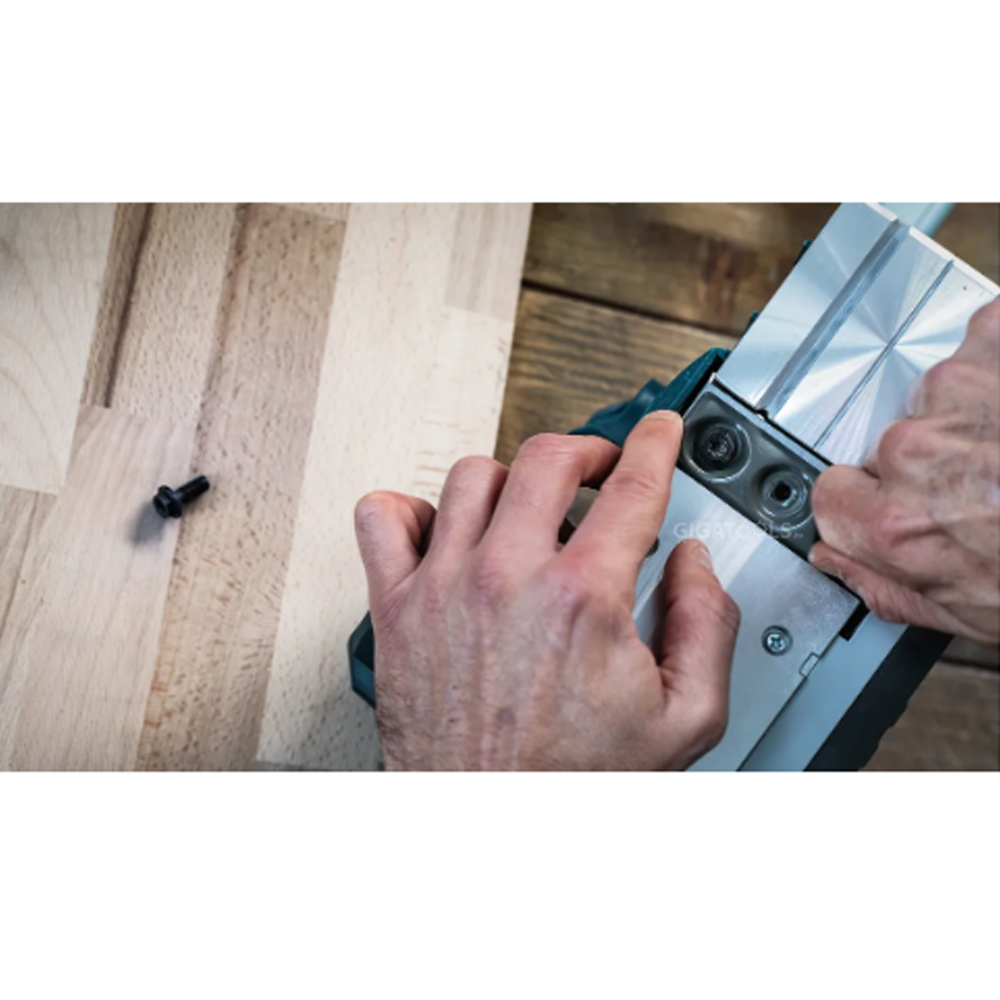 Bosch HSS Pro Planer Knife Blade (82mm) ( 2608635905 )