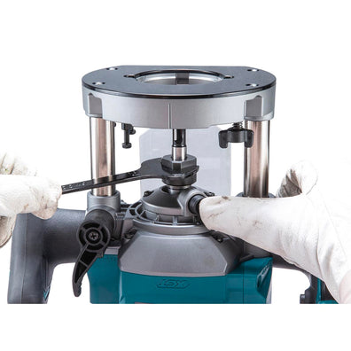 Makita RP001GZ Cordless Brushless Plunge Router with Twin LEDs 1/2