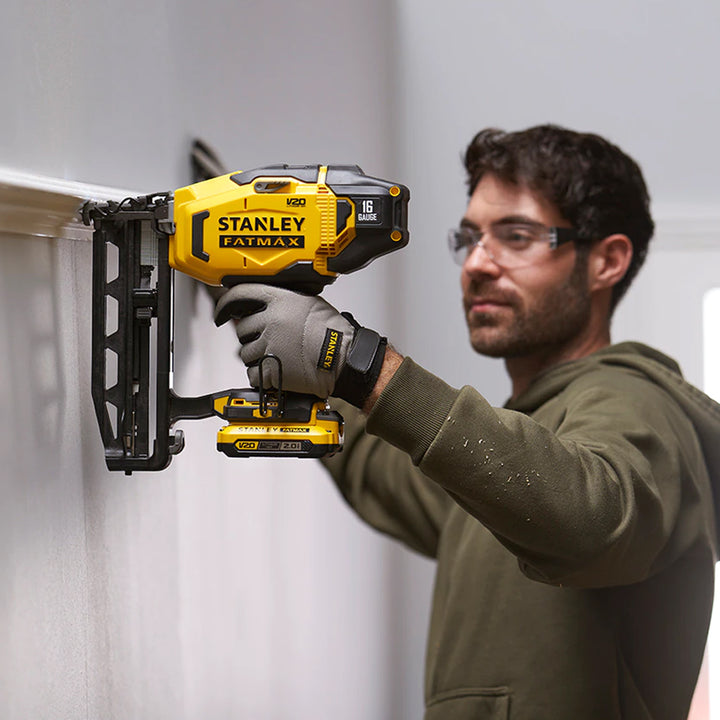 STANLEY 20V MAX FATMAX® V20 16-GAUGE FINISHING NAILER CORDLESS NAIL GUN Scn616d2k) T Nail I.108428725