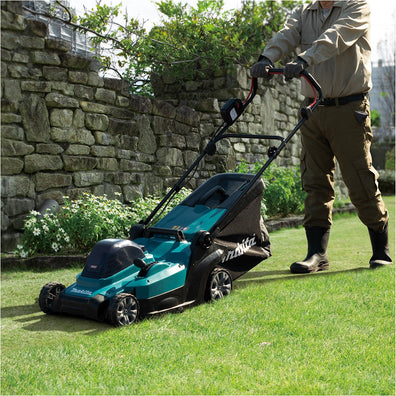 Makita LM004GZ Cordless Brushless Lawn Mower 43cm (17″) 40Vmax XGT (Bare Tool Only)