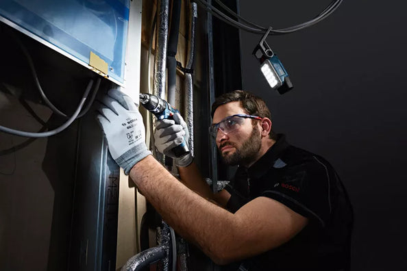 Bosch GLI 12V-330 Professional Cordless LED Torch (Bare Tool Only - without battery and charger)