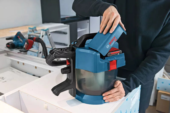 Bosch GAS 18V-10L Professional Heavy Duty Cordless Vacuum Cleaner Premium set Wet/Dry Extractor ( Bare tool only )