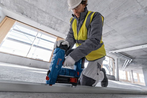 Bosch PRO GNB 18V-38 Brushless Cordless Concrete Nailer 18V (Bare Tool Only)