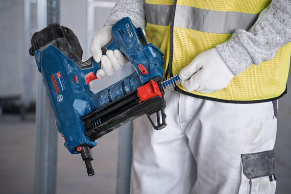 Bosch PRO GNB 18V-38 Brushless Cordless Concrete Nailer 18V (Bare Tool Only)