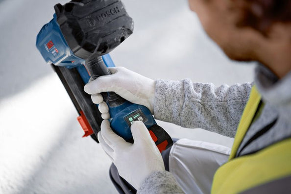 Bosch PRO GNB 18V-38 Brushless Cordless Concrete Nailer 18V (Bare Tool Only)