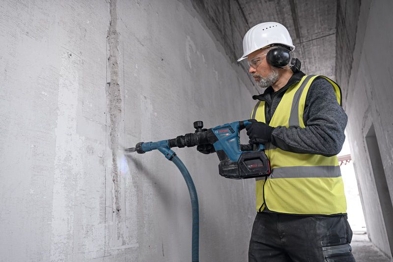 Bosch Professional GSH 18V-5 Brushless Cordless SDS MAX Demolition Hammer / Chipping Gun 18V (Bare Tool Only)