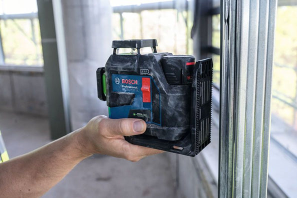 Bosch GLL 100-33 CG Professional Line Laser (Green), 3x 360°