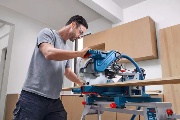 Bosch Professional GCM 340-305 D 12