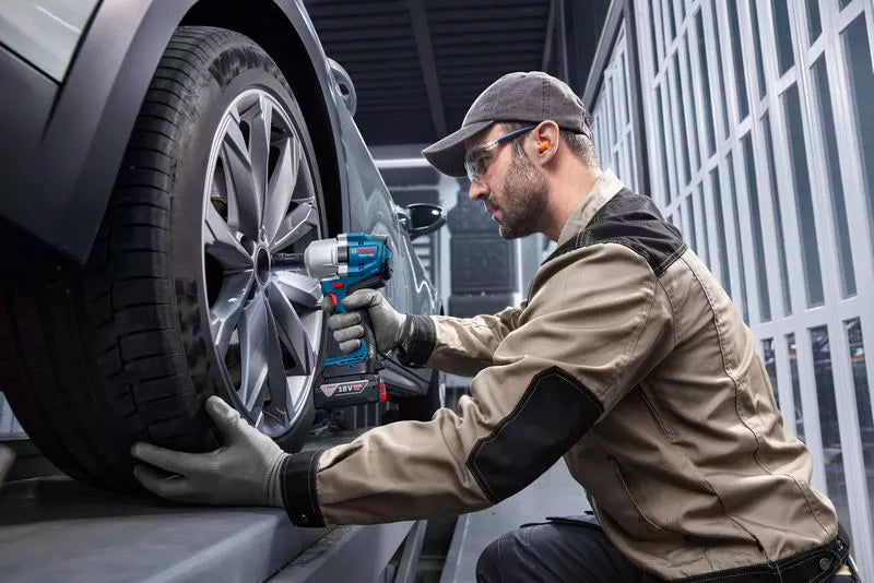 Bosch GDS 18V-780 Professional Cordless Brushless Impact Wrench 18V (max torque 780Nm) (Bare Tool Only)