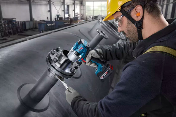 Bosch GDS 18V-780 Professional Cordless Brushless Impact Wrench 18V (max torque 780Nm) (Bare Tool Only)