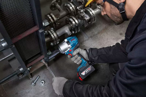 Bosch GDS 18V-780 Professional Cordless Brushless Impact Wrench 18V (max torque 780Nm) (Bare Tool Only)