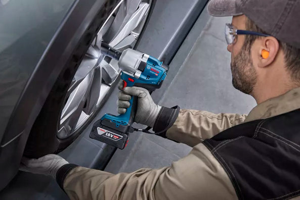 Bosch GDS 18V-780 Professional Cordless Brushless Impact Wrench 18V (max torque 780Nm) (Bare Tool Only)