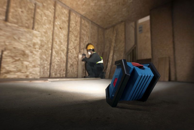 Bosch GLI 18V-1500 Professional Cordless LED Work Light , 1500/800 Lumens, IP64 18V (Bare Tool Only)