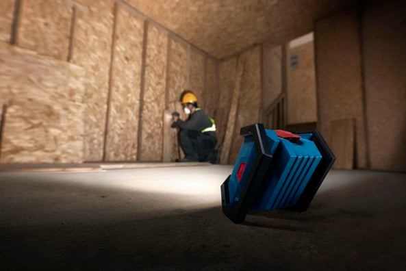 Bosch GLI 18V-1500 Professional Cordless LED Work Light , 1500/800 Lumens, IP64 18V (Bare Tool Only)