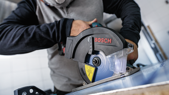 Bosch EXPERT Stainless Steel Cordless Circular Saw Blade ( 2608902132 / 2608644530 )