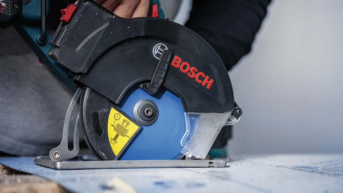 Bosch EXPERT Stainless Steel Cordless Circular Saw Blade ( 2608902132 / 2608644530 )