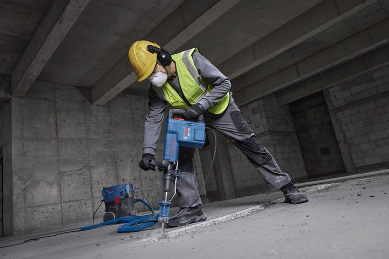 Bosch Professional GSH 11 EV Demolition Hammer with SDS max (1,500W)