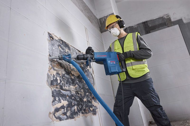 Bosch Professional GSH 11 EV Demolition Hammer with SDS max (1,500W)