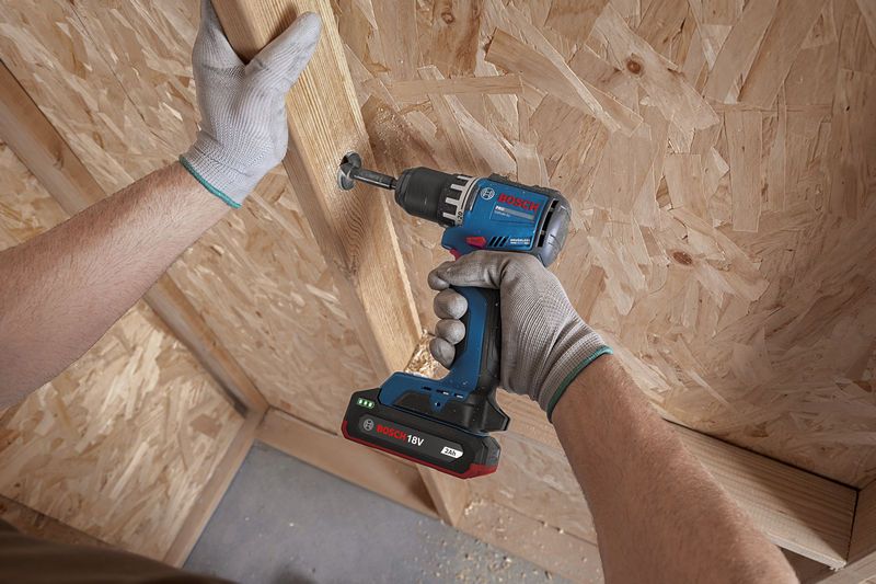 Bosch PRO GSR 18V-52 Cordless Drill/Driver 18V Kit Set