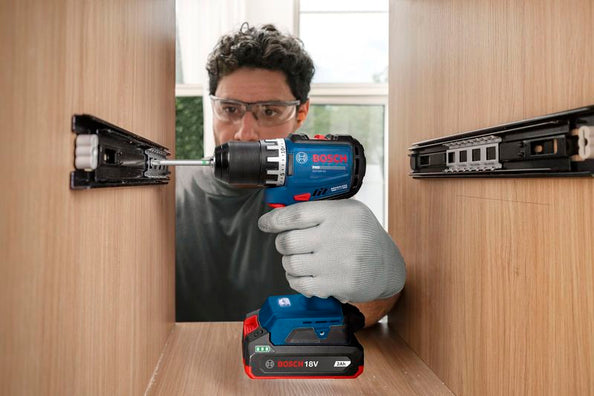 Bosch PRO GSR 18V-52 Cordless Drill/Driver 18V Kit Set