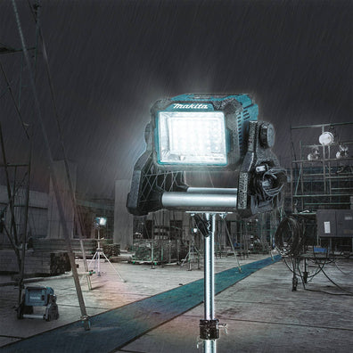 Makita DML811 Corded & Cordless 3,000 lumens LED Work Light AC/18V/14.4V LXT® Li-Ion (Bare Tool)