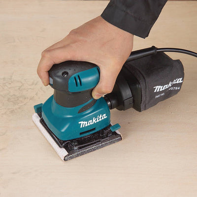 Makita BO4556 4x4-3/8
