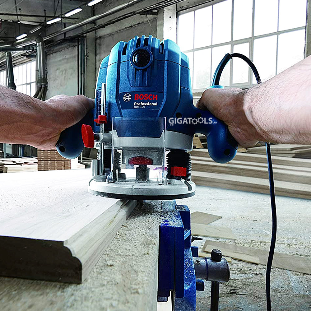Bosch GOF 130 Variable Speed Plunge Router 1/4