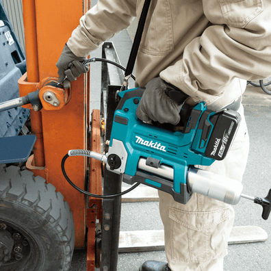 Makita DGP180Z Cordless Grease Gun 145 mL/min (5.0 oz/min) 69 MPa (10,000 PSI) 18V LXT® Li-Ion (Bare Tool Only)