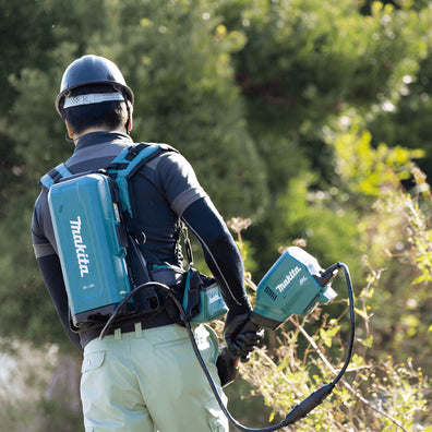 Makita UR201CZ Cordless Powered Grass Trimmer 255mm (10″) , Loop Handle 36V LXT Li-ion (Bare Tool Only)