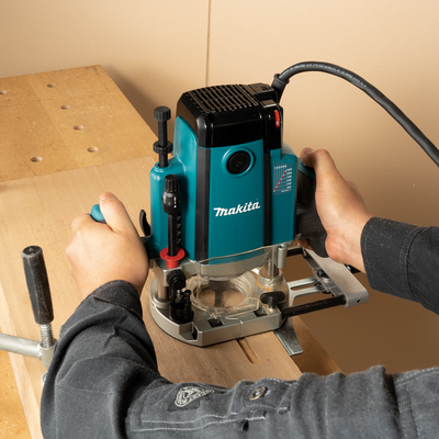 Makita RP2302FC Plunge Router 12mm, 12.7mm (15/32