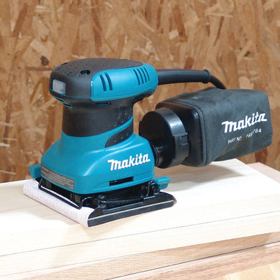 Makita BO4556 4x4-3/8