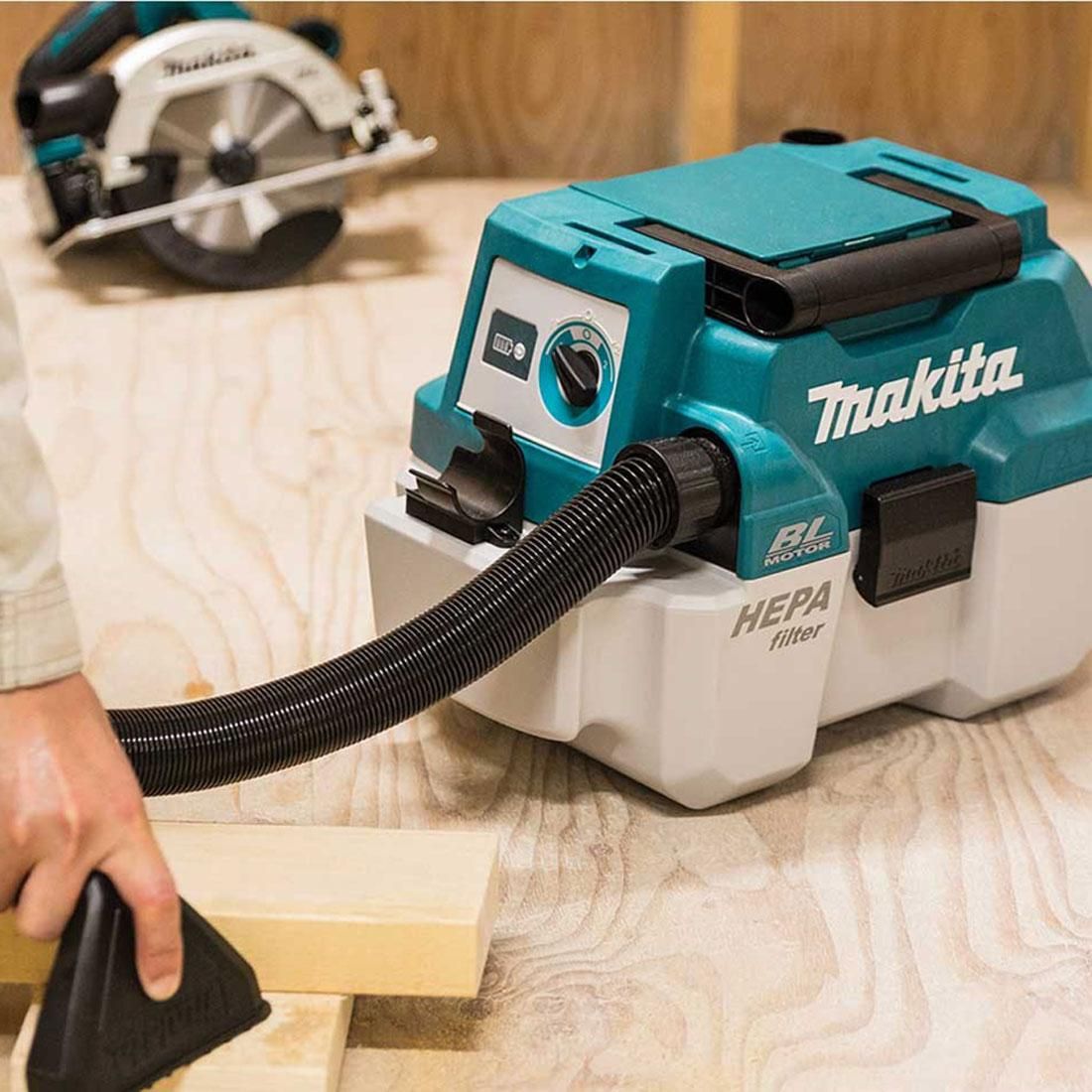 Makita DVC750LZ Cordless Brushless Portable Vacuum Cleaner (Wet & Dry) Dust/Water: 7.5L/4.5L 18V LXT® Li-Ion (Bare Tool Only)