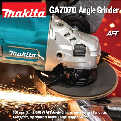 Makita GA7070 Angle Grinder, Large Trigger Switch 180mm (7″) 2,800W